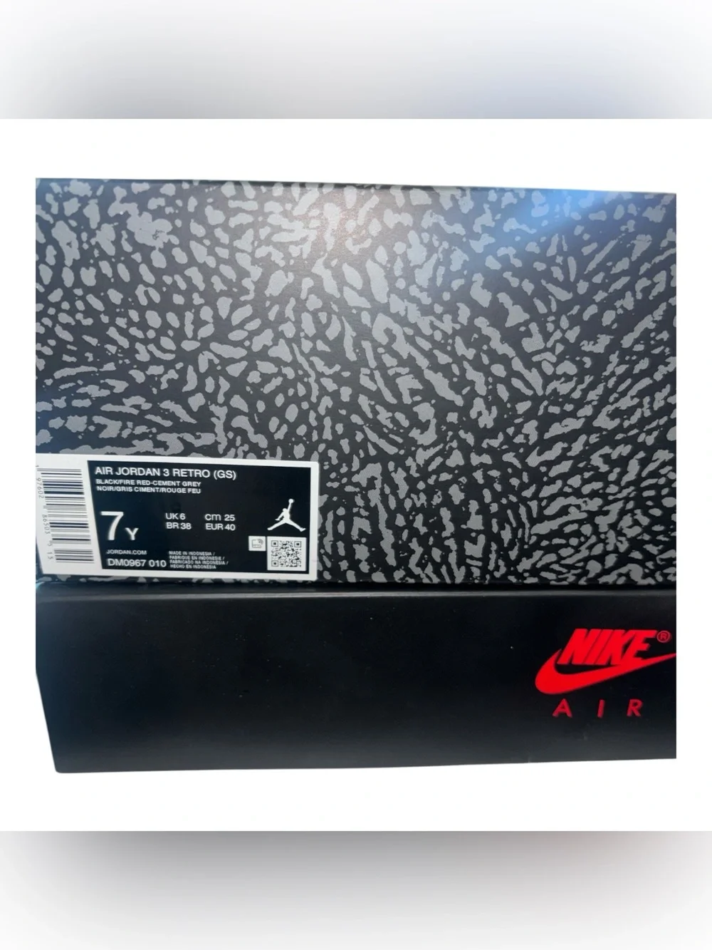 Nike Air Jordan 3 Retro GS Black Cement Fire Red 7Y Youth DM0967-010 With Box.
